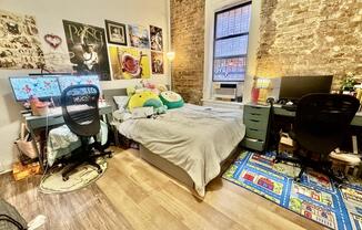 260 W 135 ST