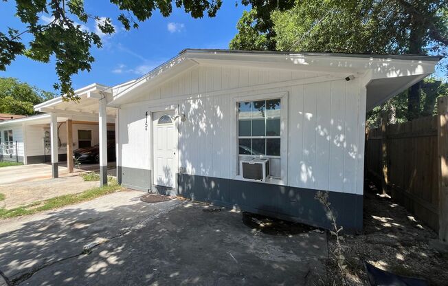 415 "B" Elmwood Dr., San Antonio, TX. 78212