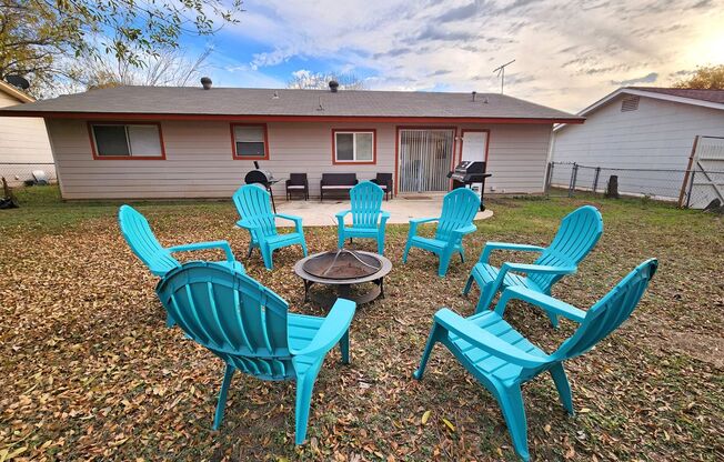 3 beds, 2 baths, $1,495