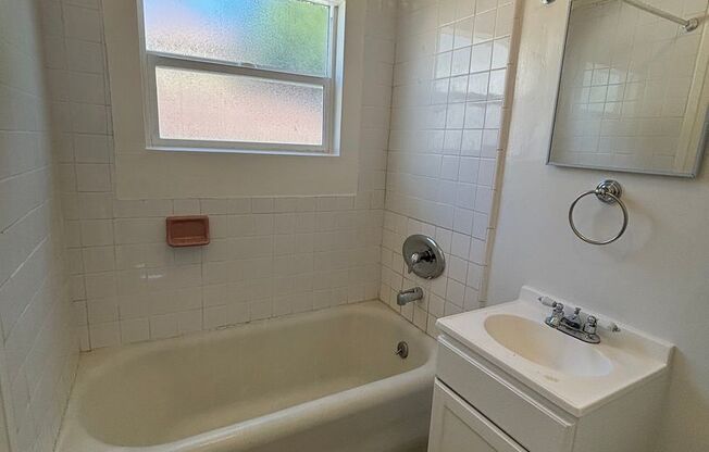 1 bed, 1 bath, $1,925