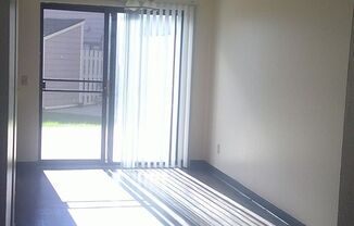 2 beds, 1.5 baths, 1,032 sqft, $1,800, Unit 8B