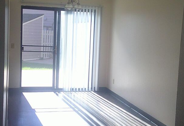 2 beds, 1.5 baths, 1,032 sqft, $1,800, Unit 8B