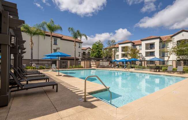 FountainGlen Grand Isle Pool Area