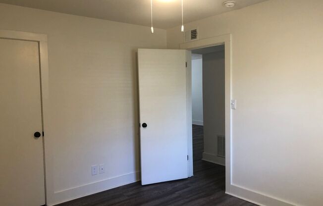 2 beds, 1 bath, 637 sqft, $1,750, Unit 212-E04