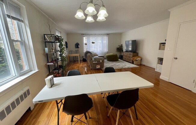 1527 Beacon St.