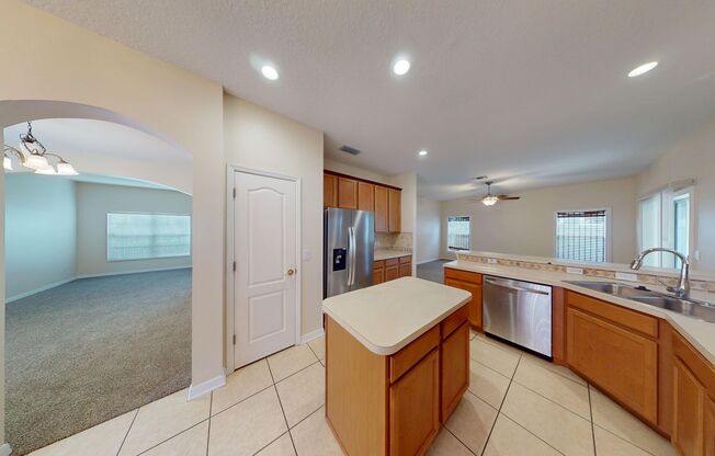 FABULOUS 4/2.5 HOME IN GATED CALABRIA COVE/SANFORD *Available Now*