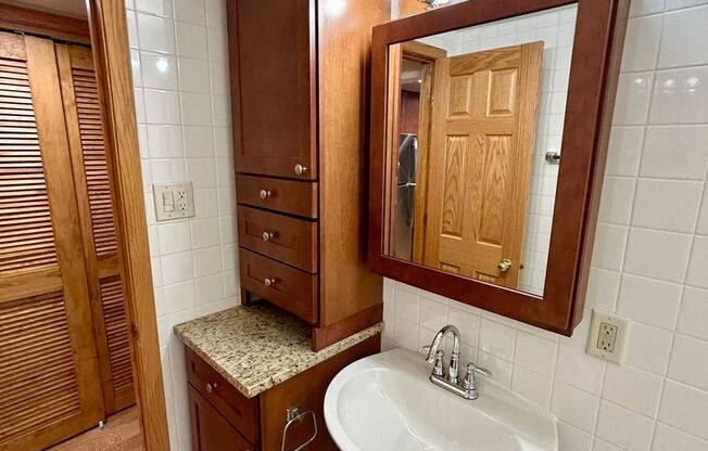 1 bed, 1 bath, 700 sqft, $1,775, Unit 534-400G