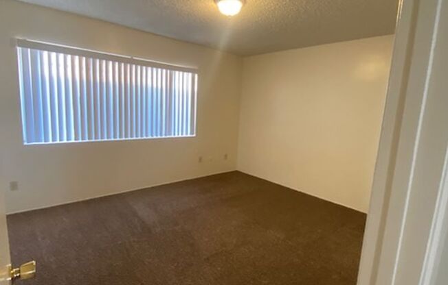 2 beds, 2 baths, $1,195, Unit 1948