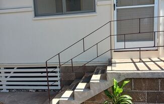 COZY 1 BEDROOM IN CONVENIENT KAPAHULU
