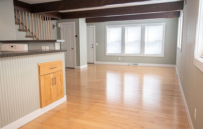 913-919 Carrier Creek