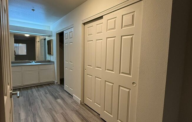 2 beds, 2 baths, 1,271 sqft, $2,100