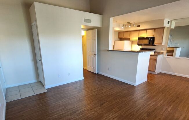 1 bed, 1 bath, 660 sqft, $1,275, Unit 506-u
