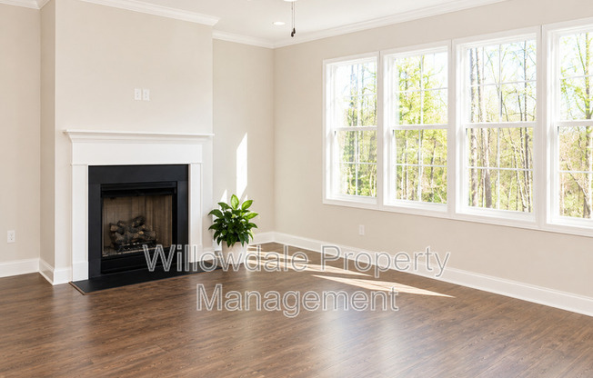904 LAUREL GATE DR