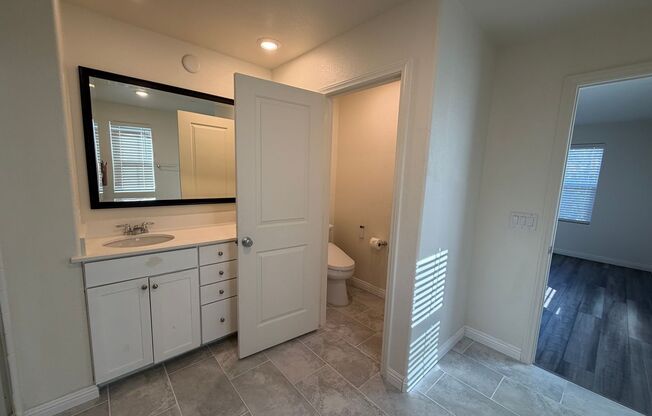 3 beds, 2.5 baths, $2,095