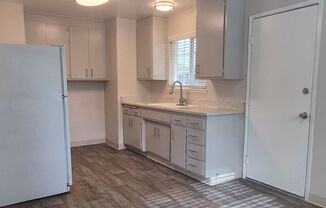 Alrene Court (5100-5132), Walnut Avenue (2116)