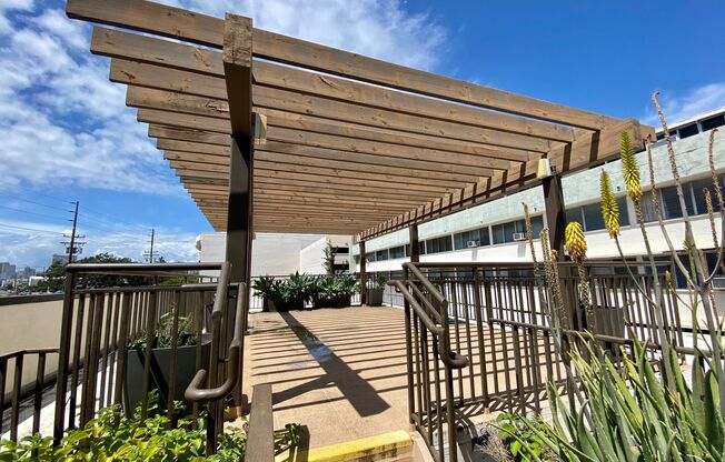 2 beds, 1 bath, 570 sqft, $1,845, Unit Unit #A06