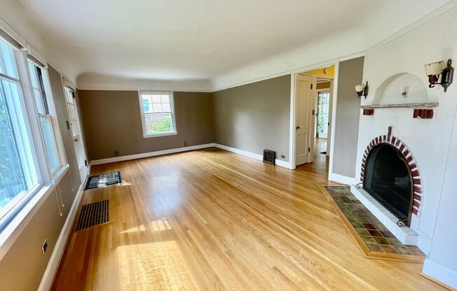 Well Maintained- 3 bed 2 bath Home - Piedmont Neighborhood