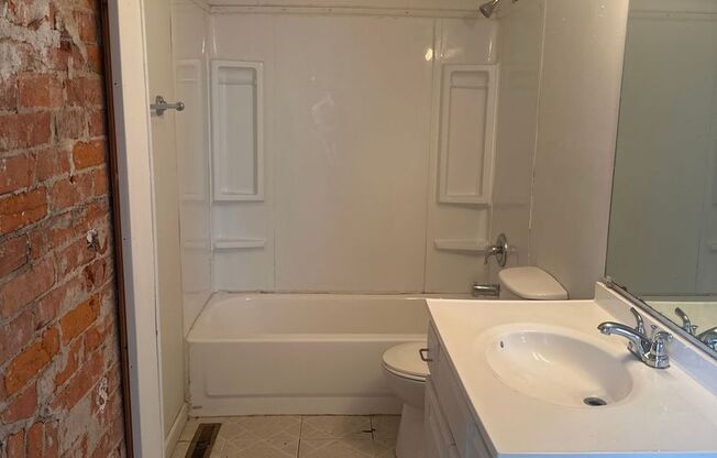 1 bed, 1 bath, $850, Unit unit A1