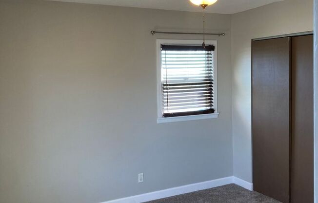 3 beds, 2 baths, $2,295