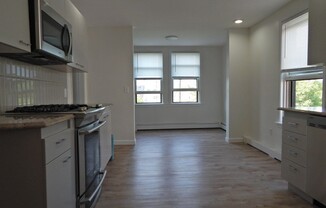 83 LEYDEN ST