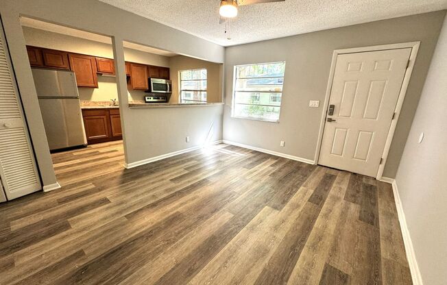 Well Maintained 1BR/1BA Ortega Farms Apartment w/ Stainless Steel Appliances