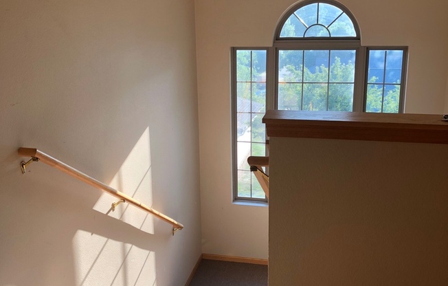 Nice 2br Condo in Coralville close to shopping & interstate