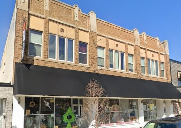 916 MILWAUKEE AVE