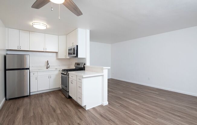 Aztec Pacific Apartments