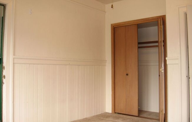 Great deal on a plex in Goose Hollow!
