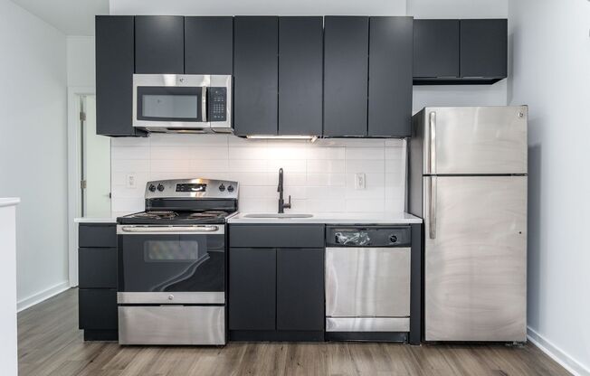 1 bed, 1 bath, 457 sqft, $1,345, Unit 33