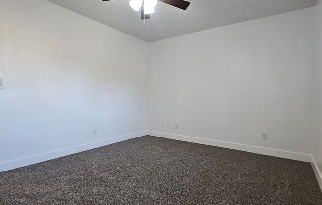 1 bed, 1 bath, 680 sqft, $1,250, Unit 323