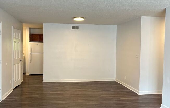 2 beds, 2 baths, 1,135 sqft, $1,365, Unit E4