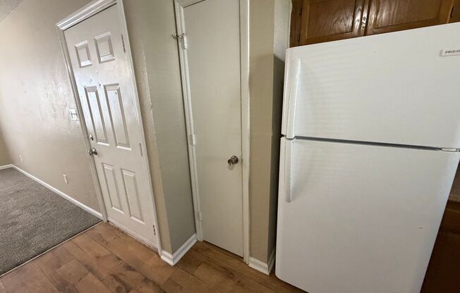 2 beds, 1 bath, 750 sqft, $1,045, Unit B-507C2