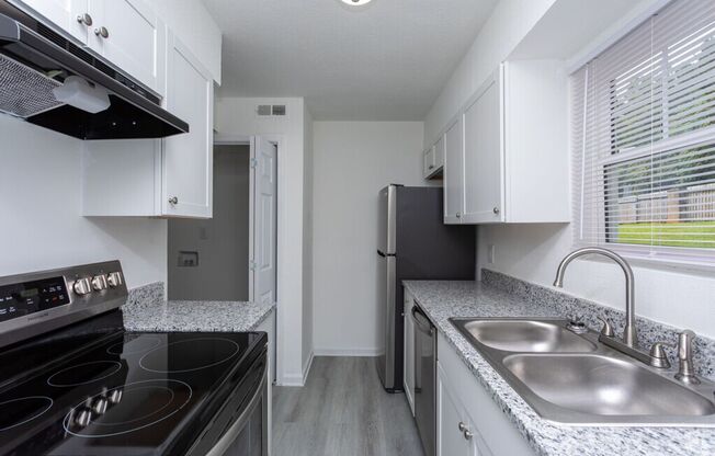 2 beds, 1.5 baths, 1,100 sqft, $1,250