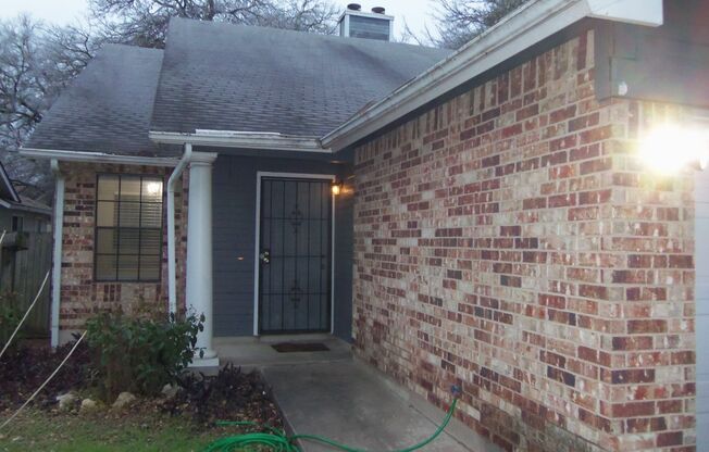 Updated duplex in South Austin Manchaca & Slaughter area.