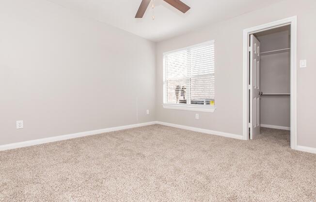 1 bed, 1 bath, 585 sqft, $1,455