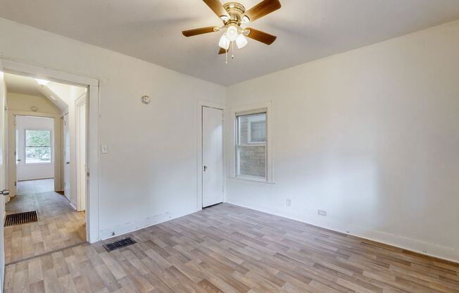 3 beds, 1 bath, $1,700