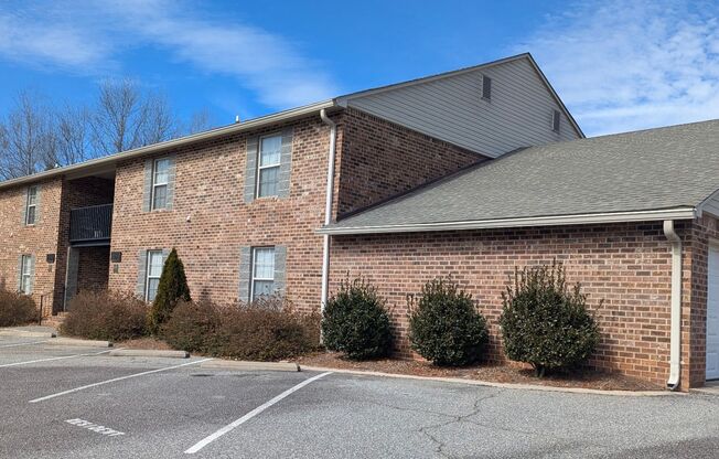 Middleton Boulevard Apartments