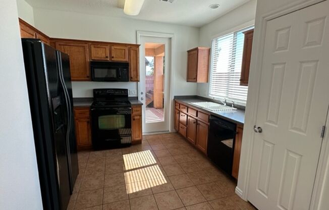 3 beds, 2 baths, $1,848