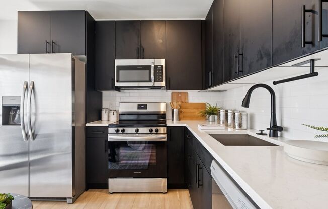 2 beds, 1 bath, 779 sqft, $1,750, Unit 105