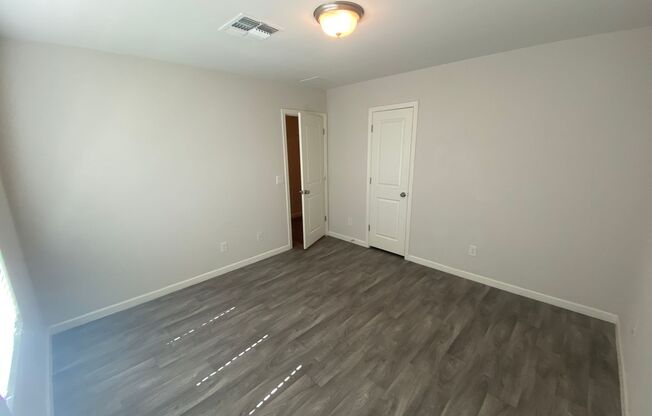 Cozy 4 Bed/2 Bath Newer Home in Coolidge