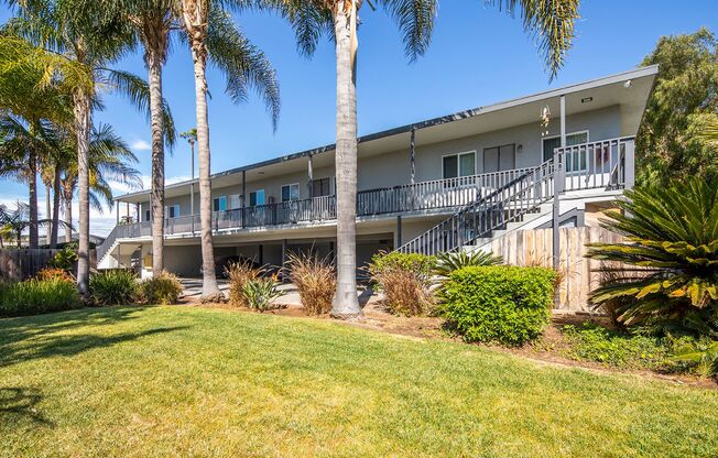 *OPEN HOUSE: 8/29 10AM-12PM* 2BR in Carlsbad with a Garage + 2 Parking Spaces!