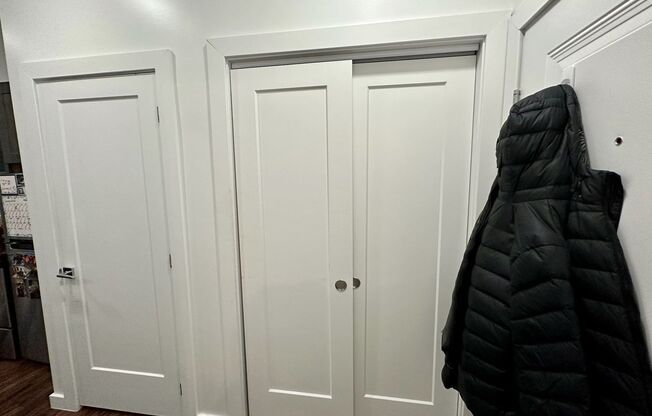 Studio, 1 bath, 403 sqft, $1,378, Unit 416