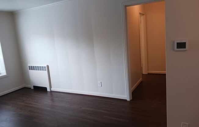 1 bed, 1 bath, 686 sqft, $1,525, Unit 38