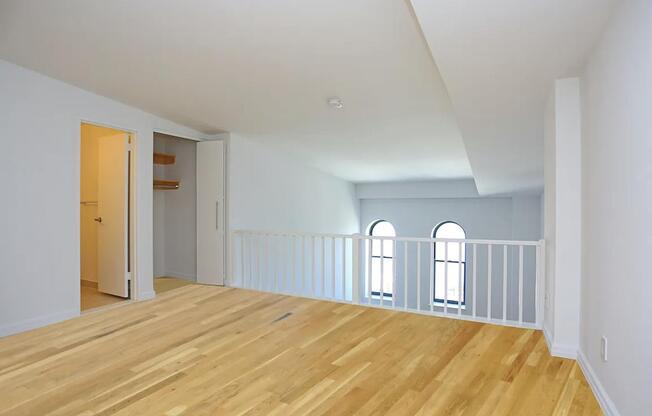 4 beds, 1 bath, 1,148 sqft, $8,615, Unit 5B