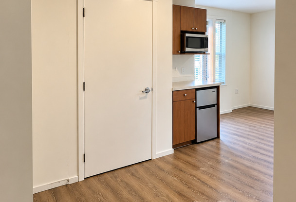 Studio, 1 bath, 190 sqft, $1,495, Unit 3210