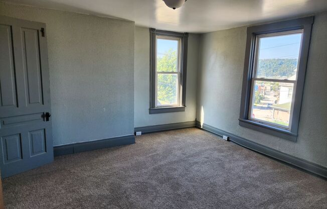 2 beds, 1 bath, 1,061 sqft, $950, Unit 506