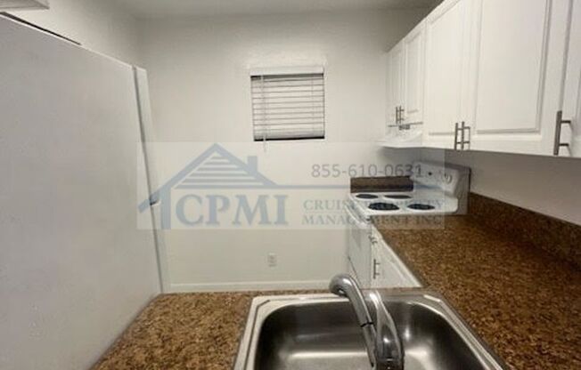 2 beds, 1 bath, 896 sqft, $1,950, Unit C204