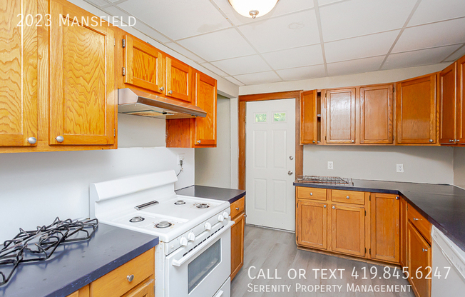 3 beds, 1 bath, 1,128 sqft, $1,300