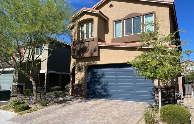 Gorgeous 2 Story Home in Gated Community!